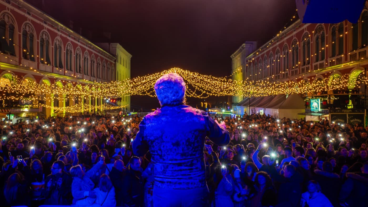 Advent Split